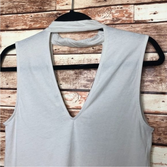 Express one eleven Desert dreaming deep v cut out tank top - Picture 6 of 9